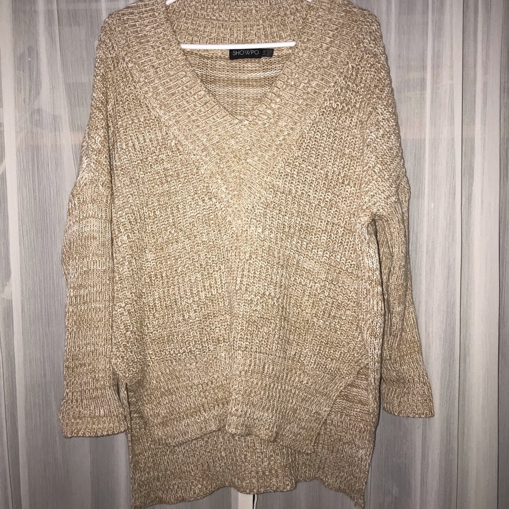 V neck off the shoulder sweater. Size small
